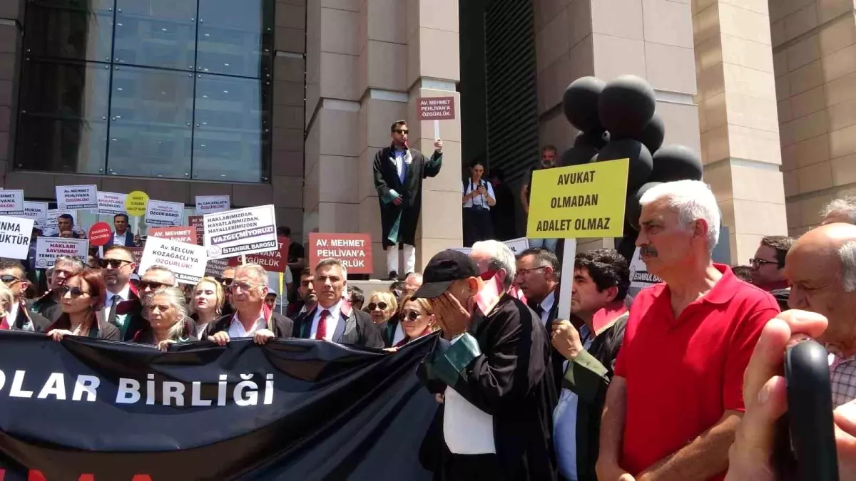 İmamoğlu'nun Avukatının Tutukluluğuna İtiraz ve Adliye Önünde Gerginlik