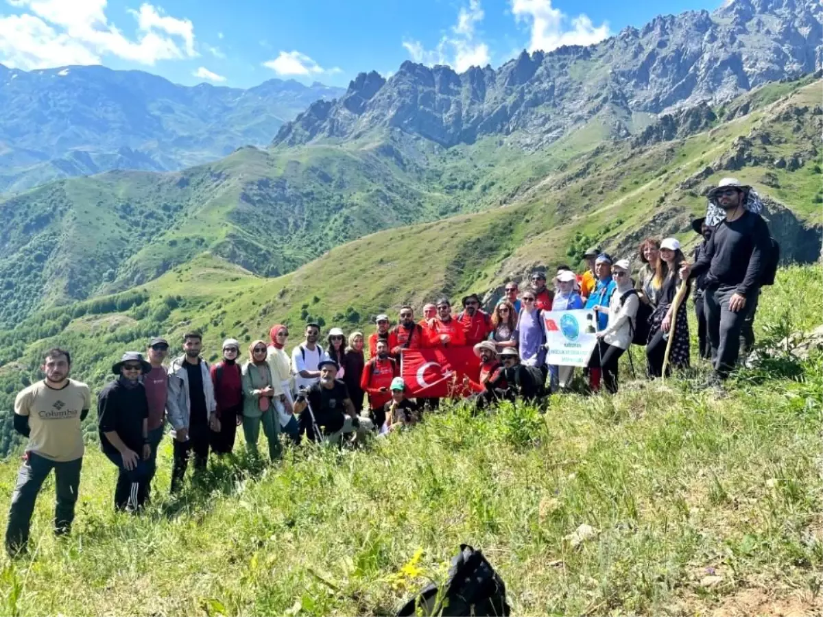 Kağızman'daki Terör Olayları Ardından Doğa Severlerin Yeni Gözdesi: Mamakar Dağı