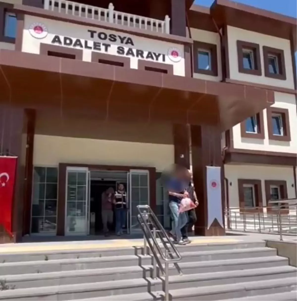 Kastamonu'da Uyuşturucu Operasyonu: İki Şahıs Tutuklandı