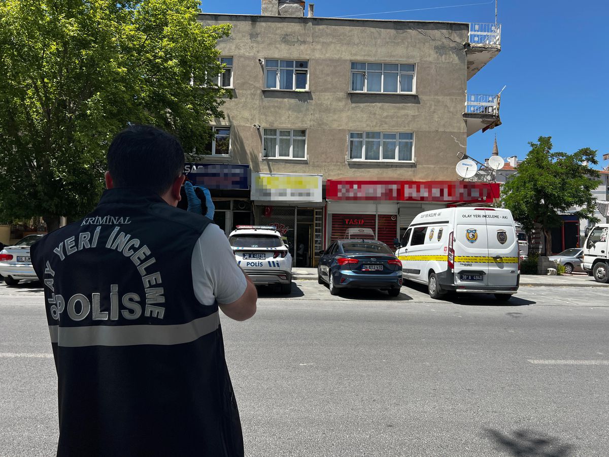 Kayseri'de Pencereden Düşen Çocuk Ağır Yaralandı