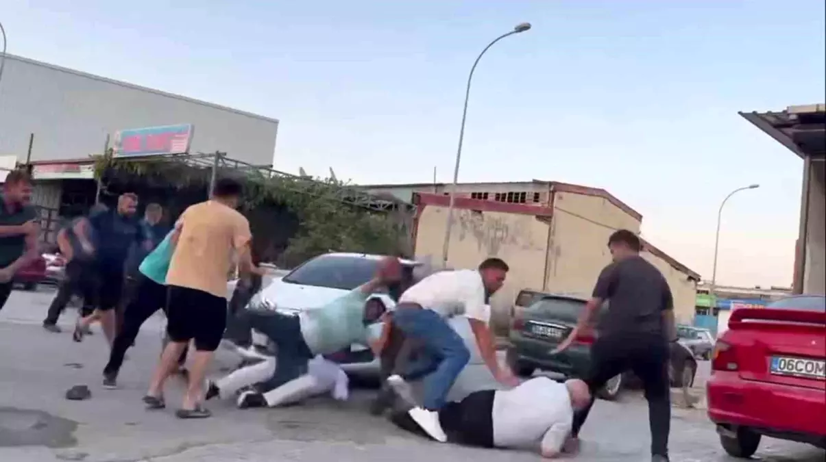 Hatay'da Kaza Sonrası Meydan Savaşı: 4 Gözaltı