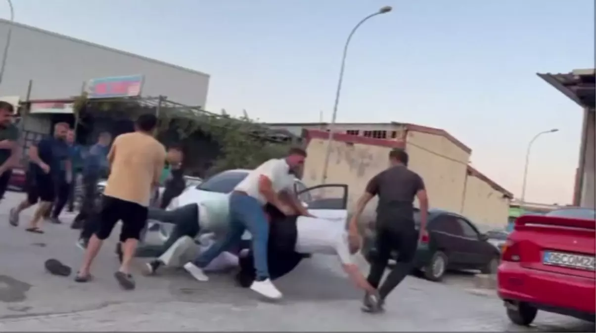 Hatay'da Trafik Kazası Sonrası Kavga: 4 Gözaltı