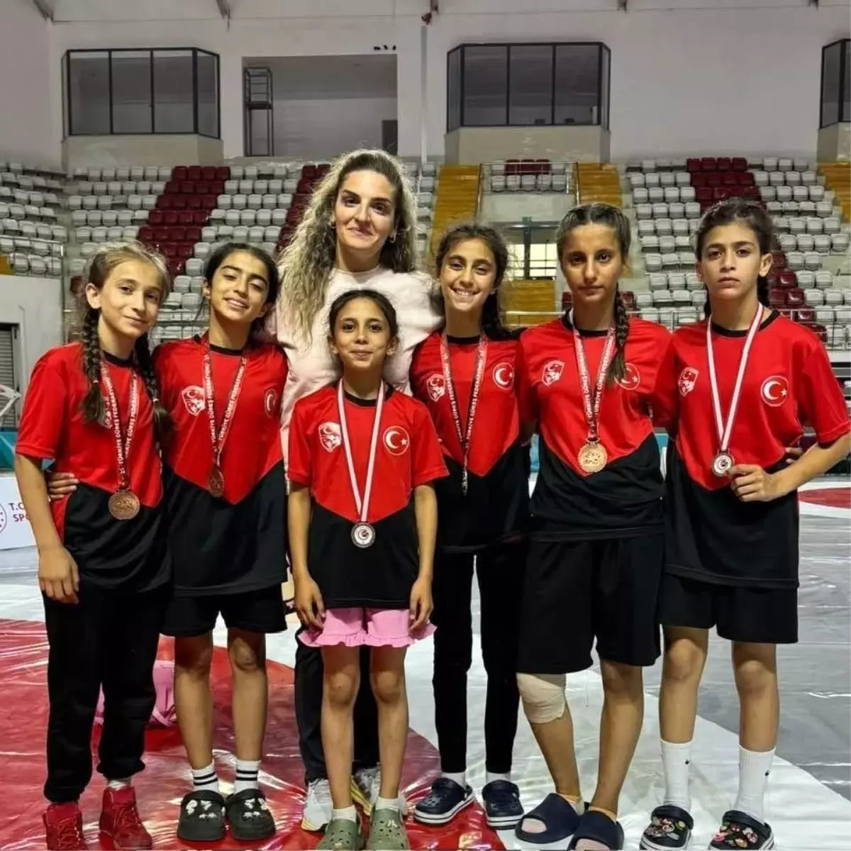 Salihli Öğrencisi Nehir Tekin Türkiye Şampiyonu Oldu