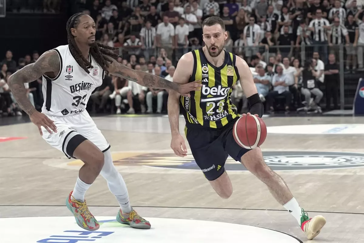 Nefesleri kesen derbide zafer Fenerbahçe Beko'nun