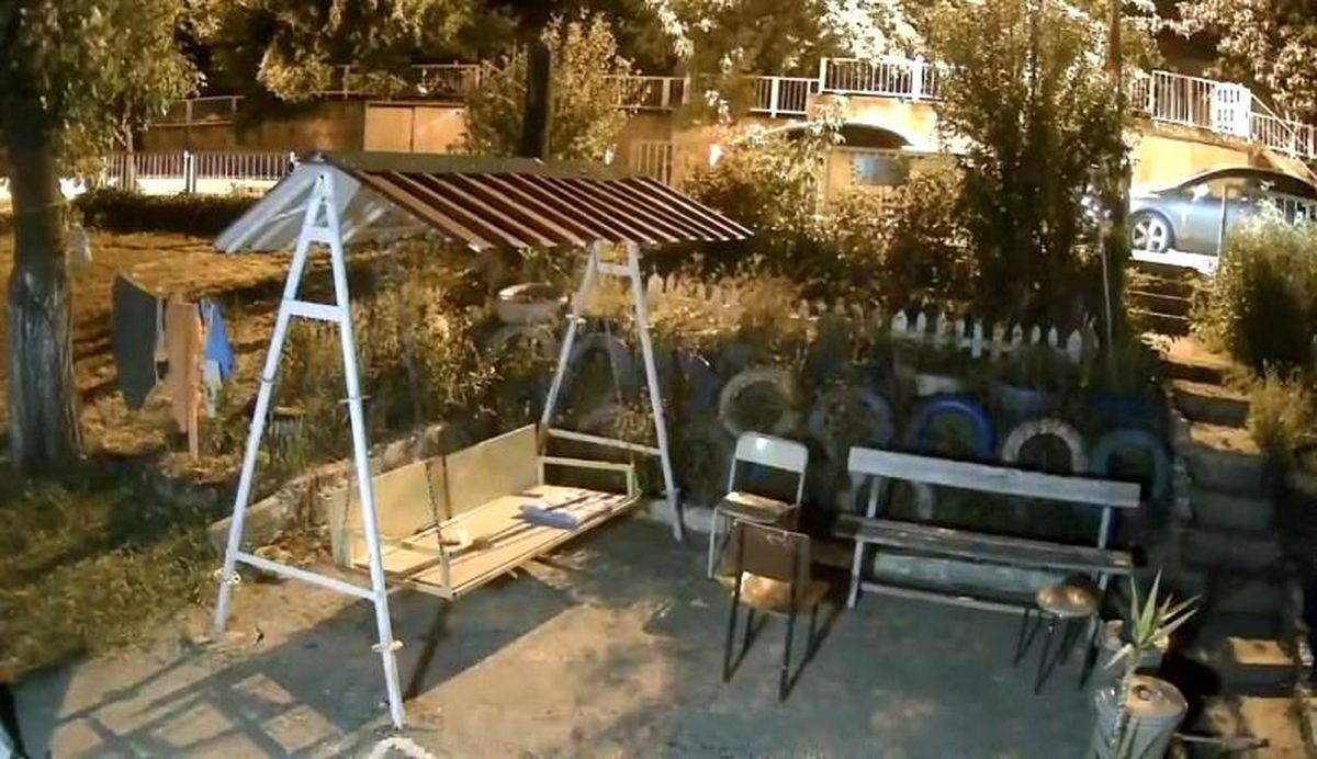 Karabük'te Park Halindeki Araca Çarpıp Kaçan Sürücü Güvenlik Kamerasında