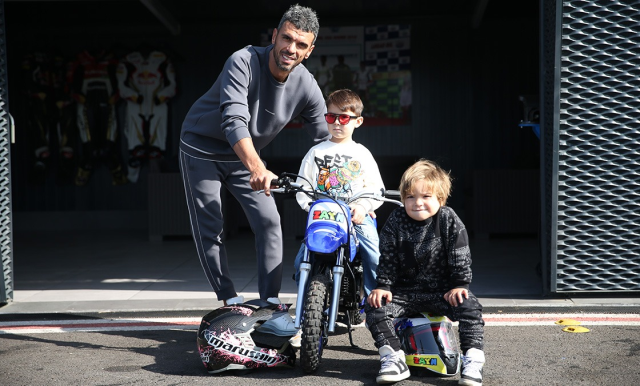 Terrifying moments on the track! 6-year-old Zayn Sofuoğlu had an accident on the track
