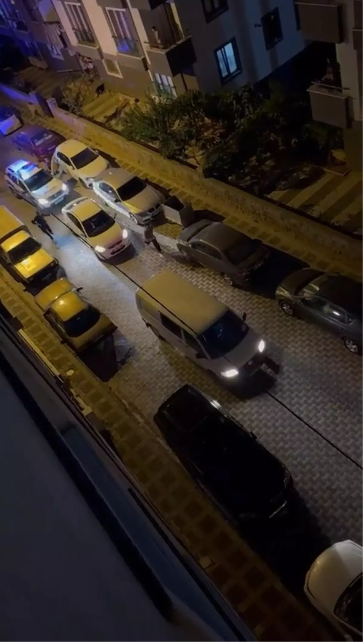 Ümraniye'de Polis Kovalamacası: İki Şüpheli Yakalandı
