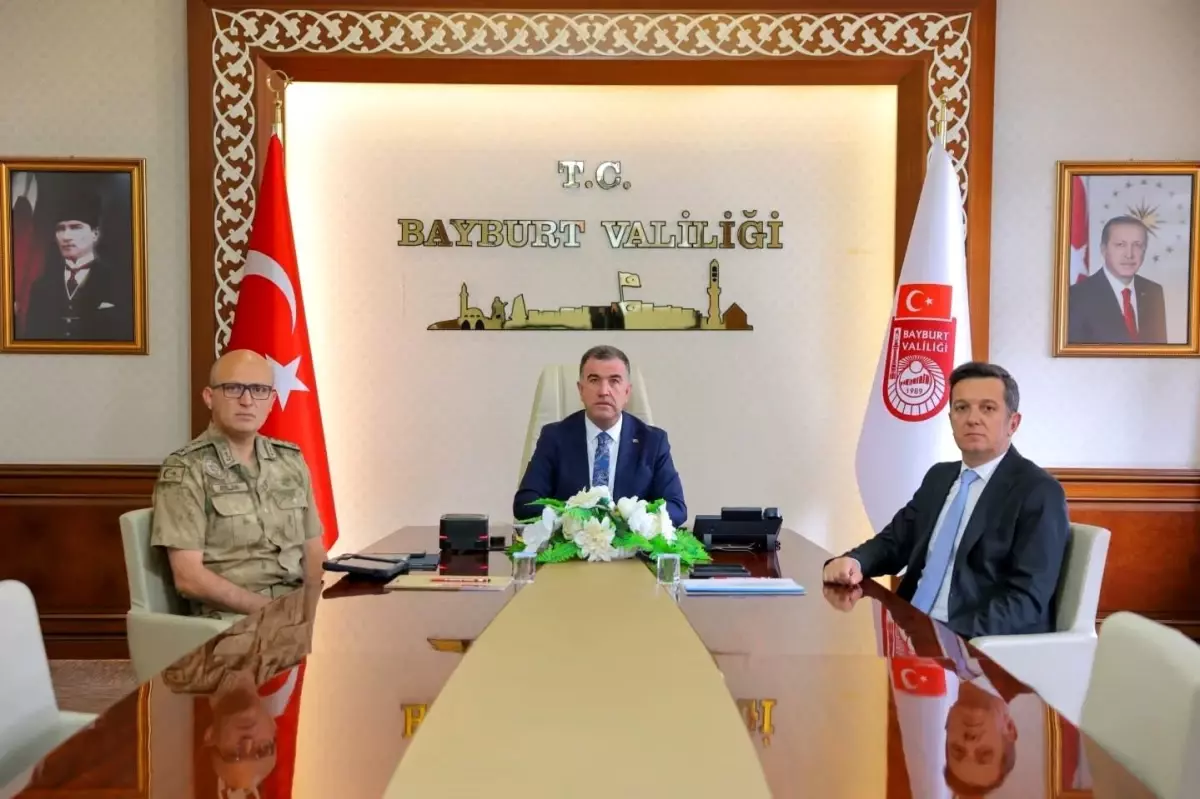 Bayburt Valisi Eldivan, Güvenlik Toplantısına Katıldı