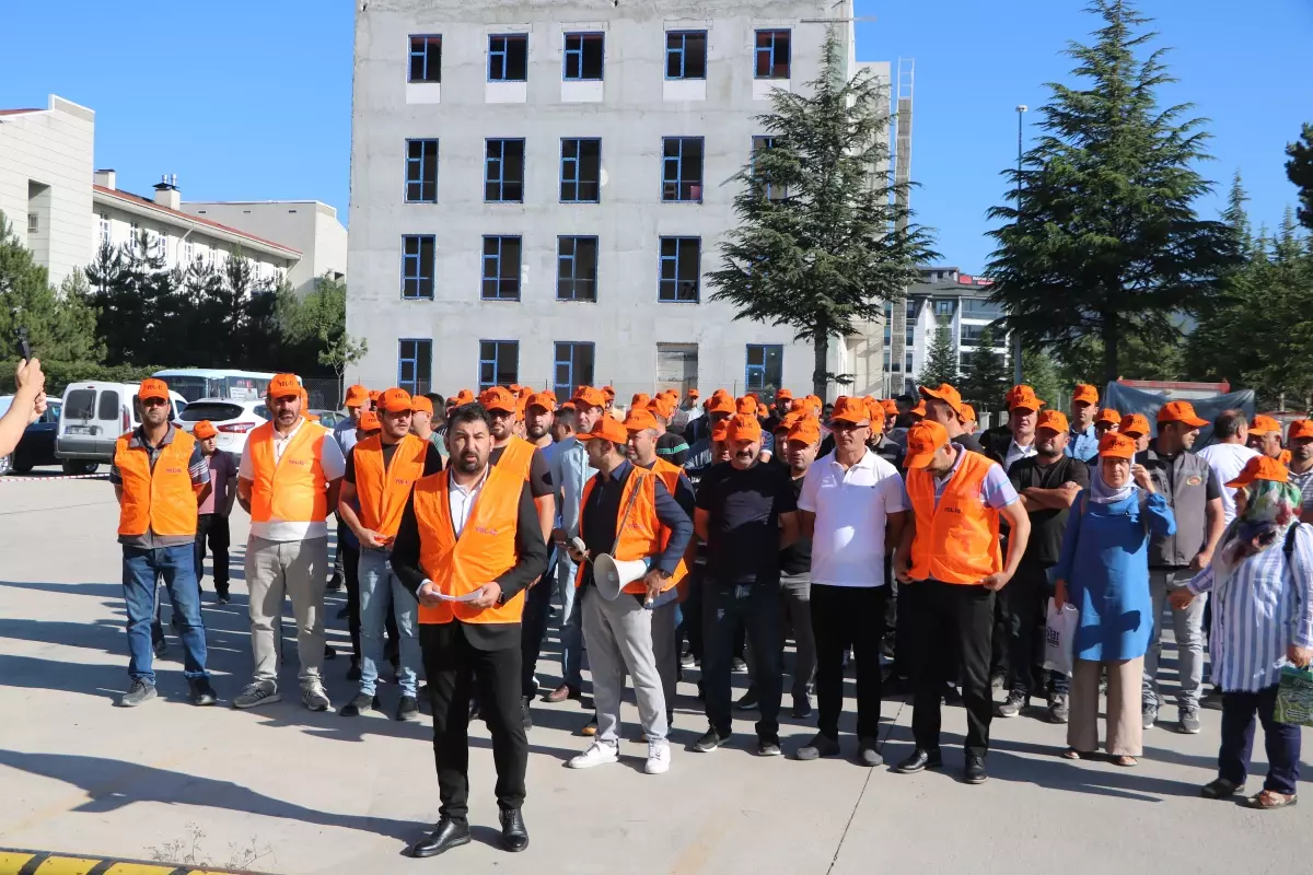 Bolu'da Kamu İşçileri Zam Teklifini Protesto Etti