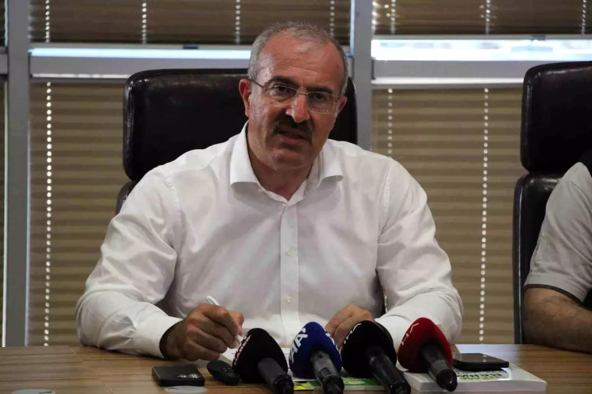 Çanakkale'de Tarım Arazisinde Başlayan Yangın Ormana Sıçradı