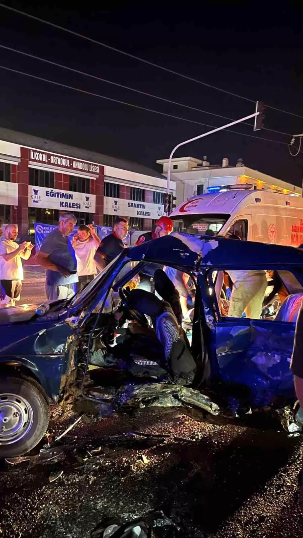 Sakarya'da Trafik Kazası: 5 Yaralı, 1'i Ağır