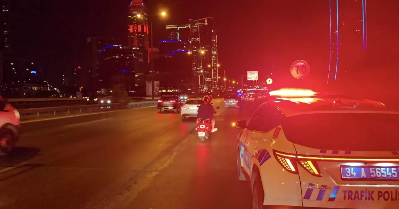 Ümraniye'de cipin çarptığı taksi bariyerlere vurdu: 1 ölü