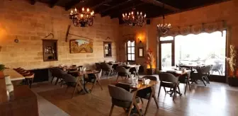 Kapadokya'da Eski İstanbul Meyhane Kültürü Ferize Restaurant ile Canlanıyor