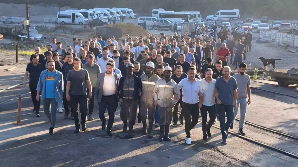 Maden İşçileri Zonguldak ve Bartın'da Zam Teklifini Protesto Etti