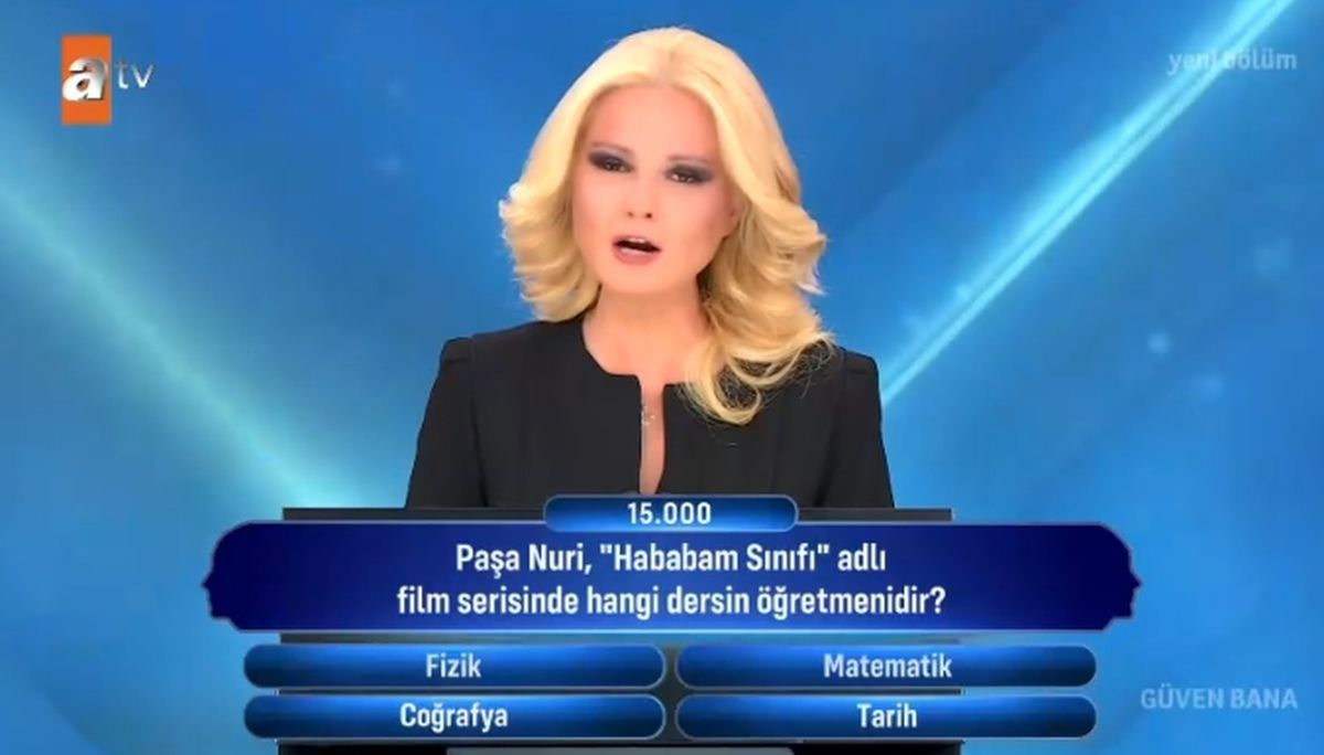 Paşa Nuri, 'Hababam Sınıfı' adlı film serisinde hangi dersin öğretmenidir?