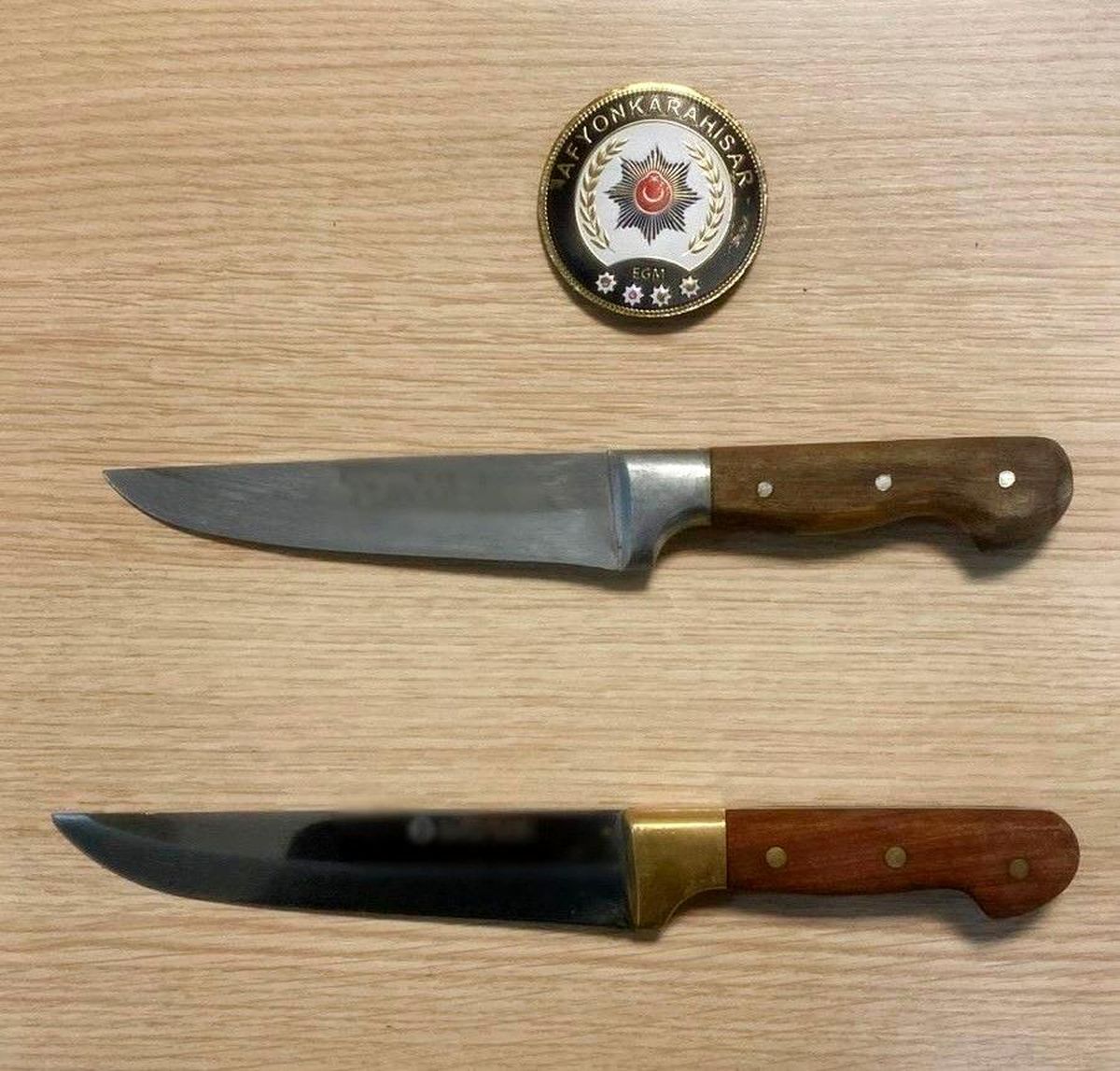 Afyonkarahisar'da Güvenlik Denetimleri: 26 Gözaltı ve Uyuşturucu Ele Geçirildi