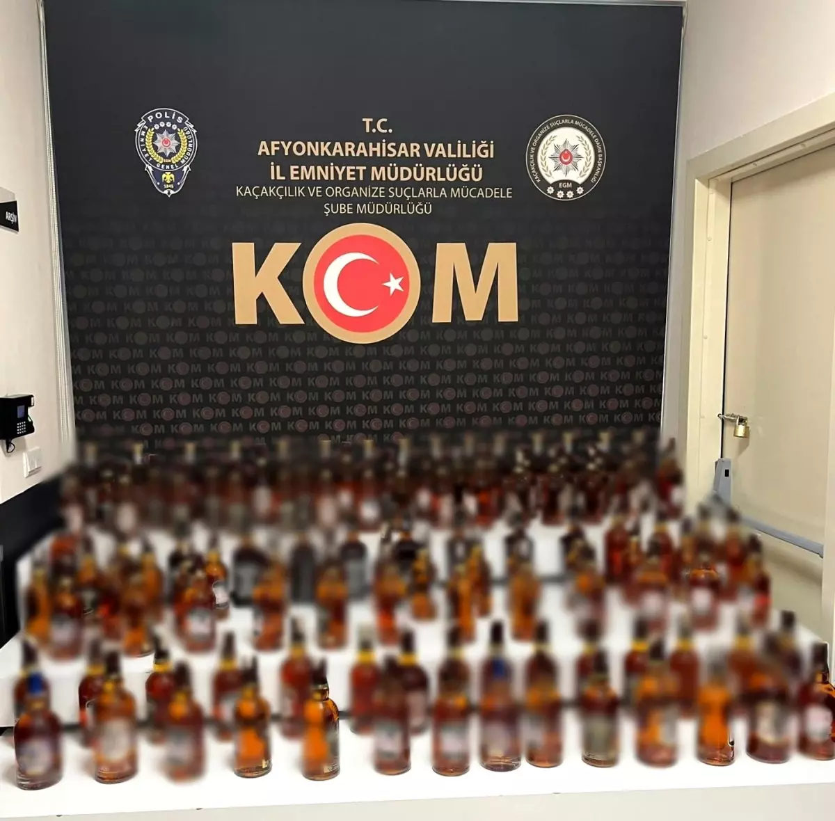 Afyonkarahisar'da Sahte Alkol Baskını: 115 Şişe Ele Geçirildi