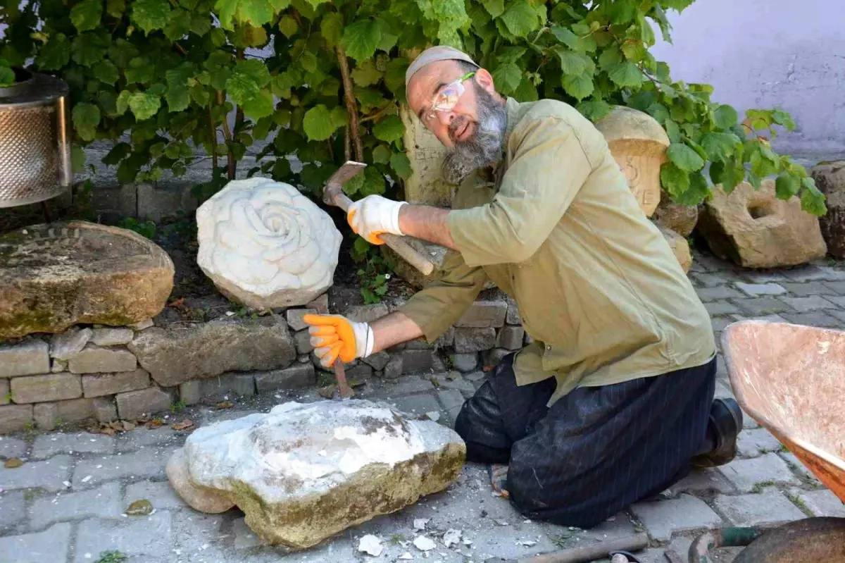 Taşları Sanata Dönüştürdü, Hayalini Müzeye Taşıdı