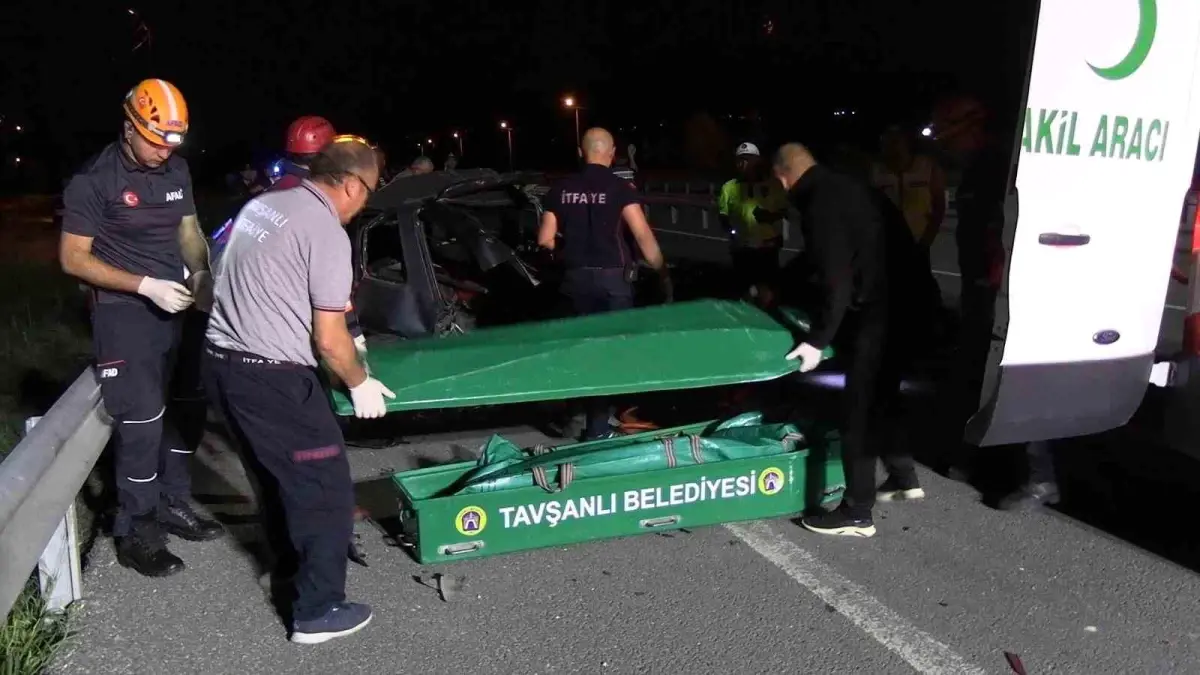 Kütahya'da Trafik Kazası: 1 Ölü, 3 Yaralı