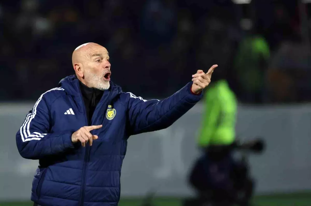 Al Nassr, Teknik Direktör Stefano Pioli ile Yollarını Ayırdı