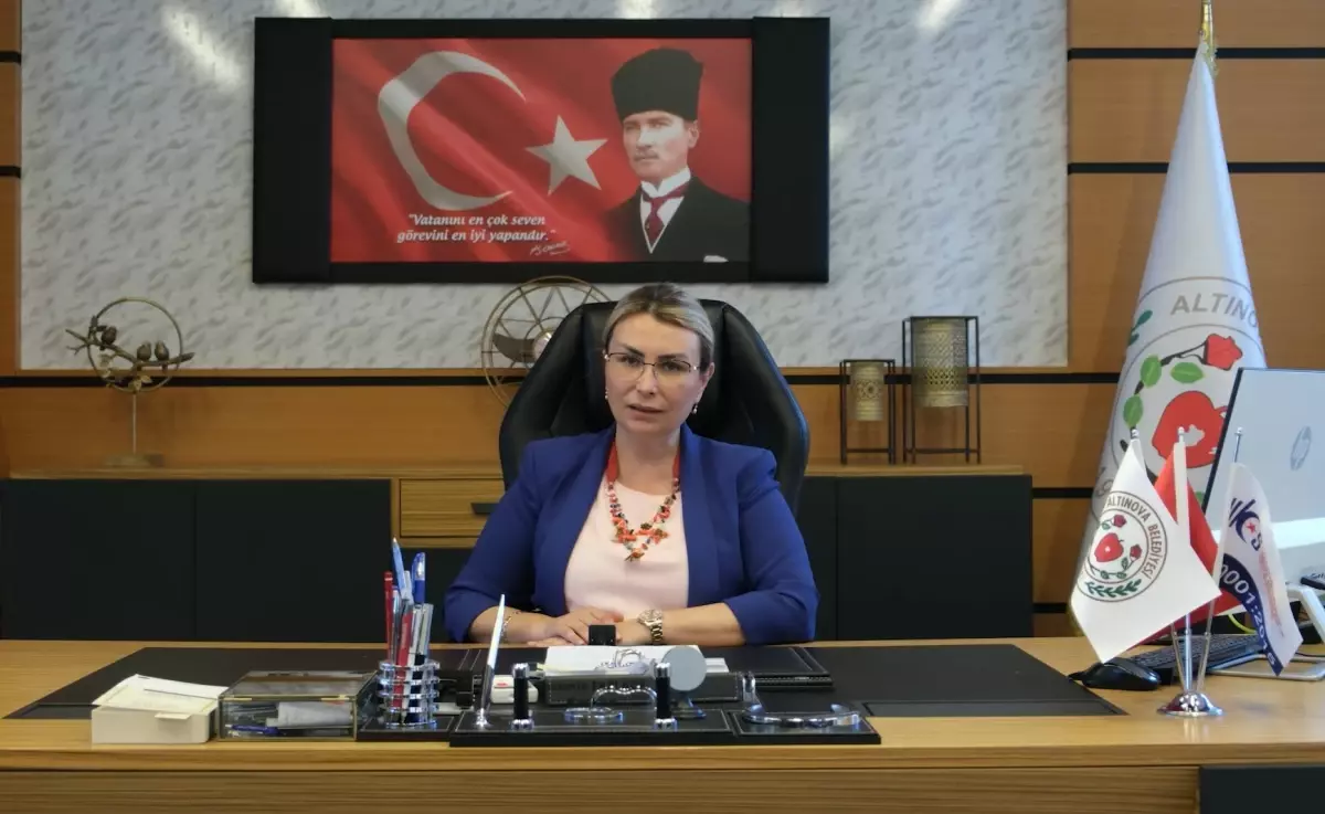 Yasemin Fazlaca CHP'den İstifa Etti