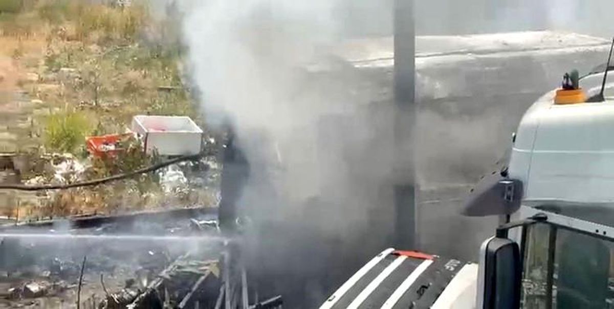Ankara'da Hurdalık Alanında Konteyner Yangını
