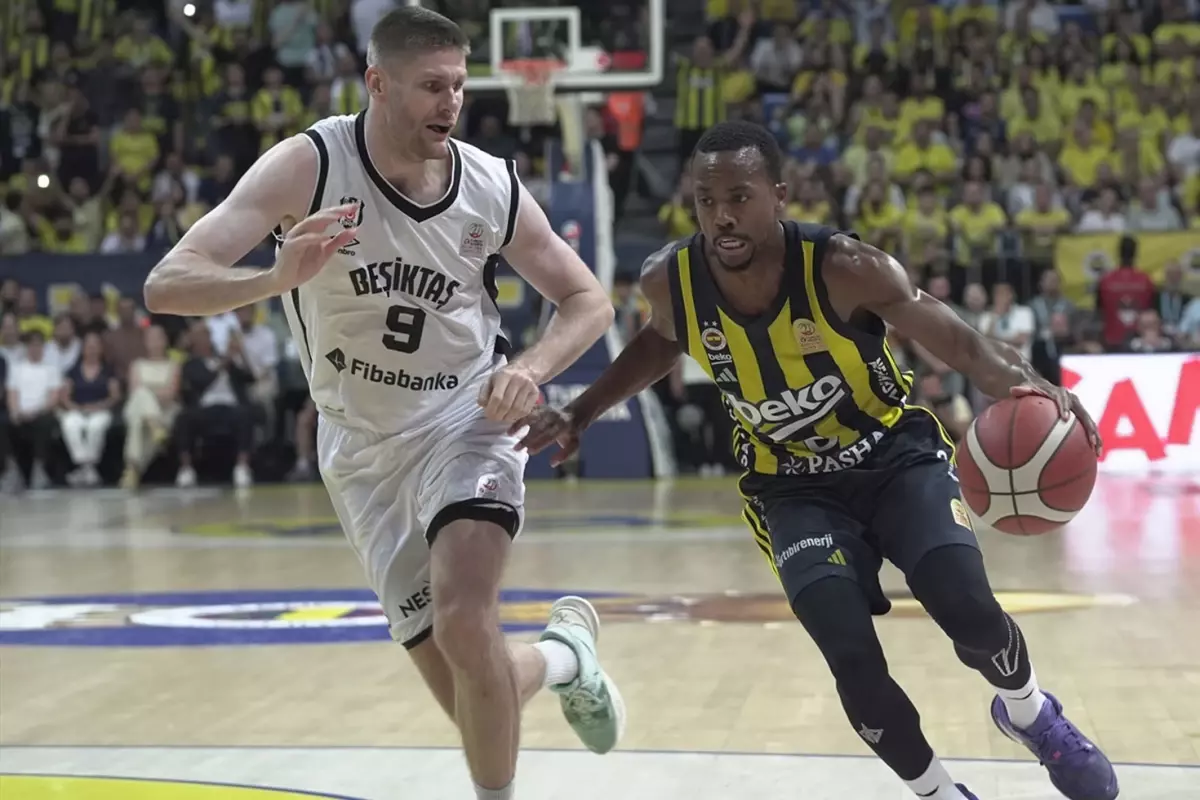 Beşiktaş'ı deviren Fenerbahçe Beko, Türkiye'de tarihe geçerek şampiyonluğa ulaştı