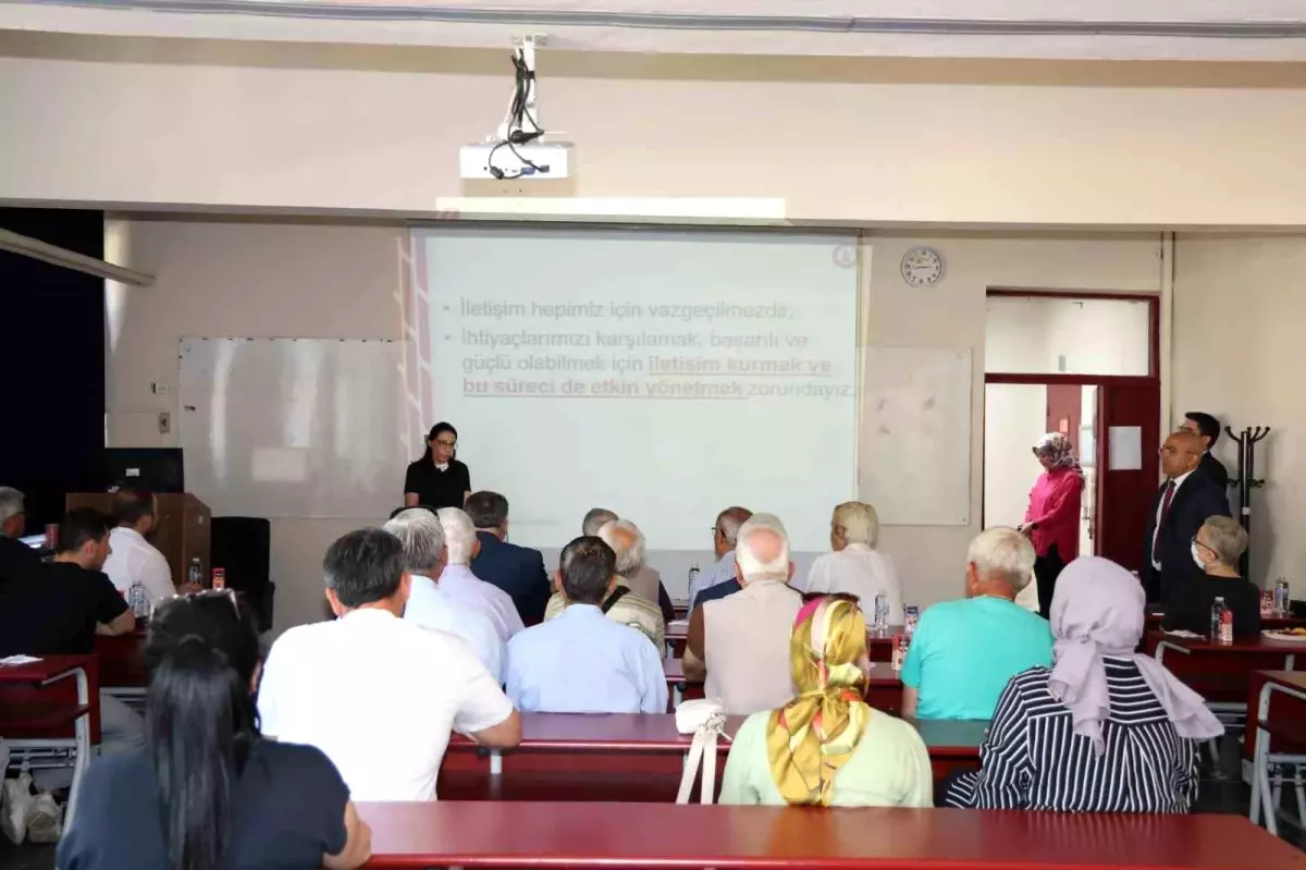 BEUN'da '60+ Tazelenme Üniversitesi' ilk dersle hayata geçti