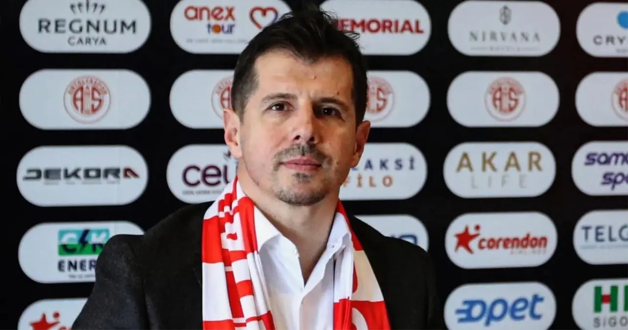 Emre Belözoğlu Antalyaspor'dan ayrıldı mı?