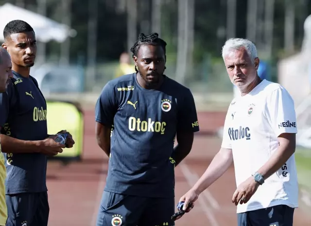Fenerbahçe star shocked by theft! Complained about the woman he brought home