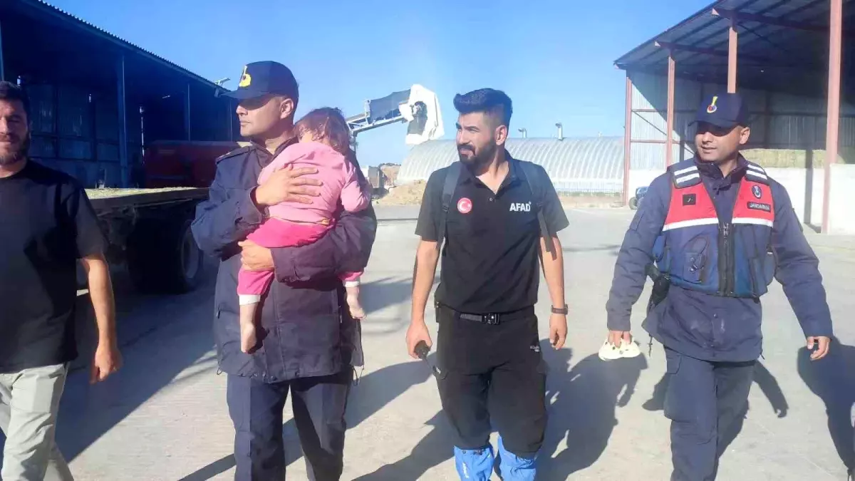 Kaybolan 2.5 Yaşındaki Kız Çocuğu Jandarma Ekipleri Tarafından Bulundu