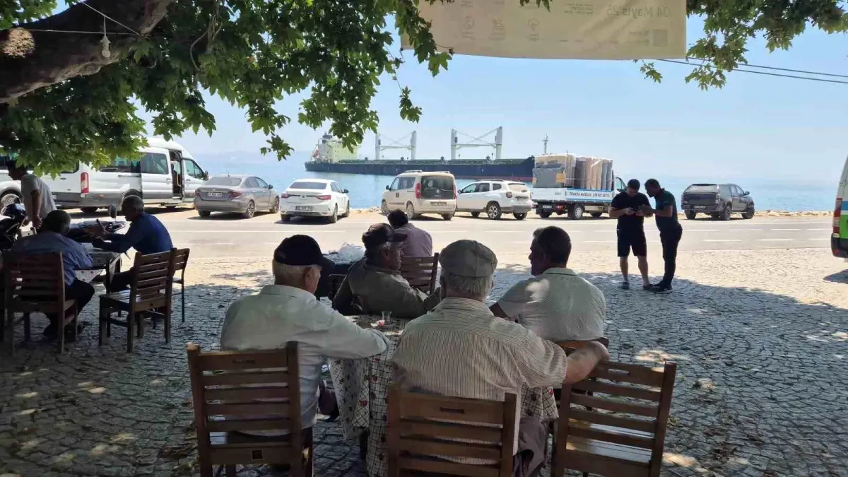 Tekirdağ'da Kuru Yük Gemisi Karaya Oturdu