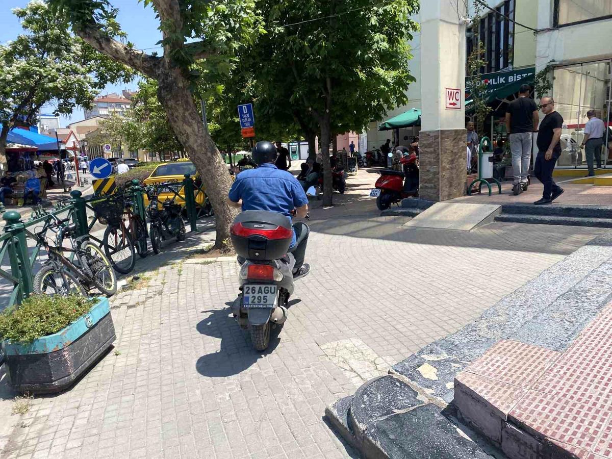 Eskişehir'de Motosiklet Kullanımı Güvenliği Tehdit Ediyor