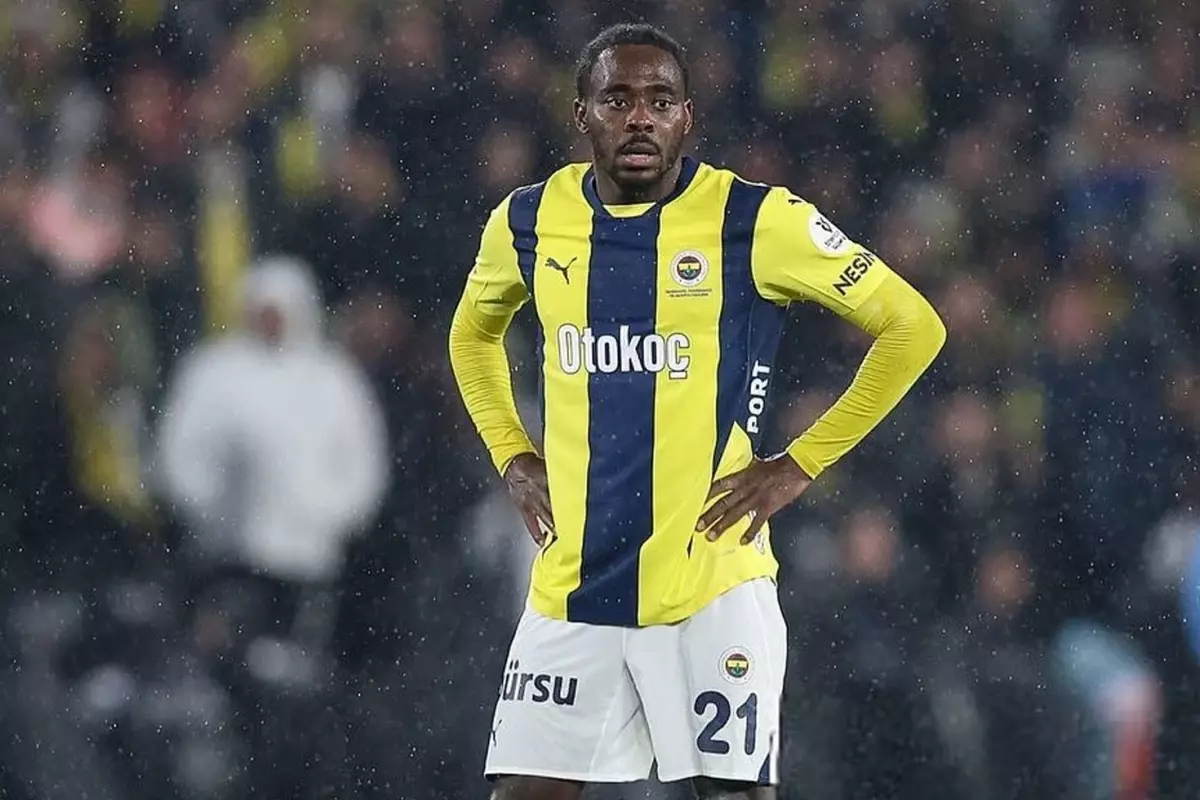 Osayi Samuel, kız arkadaşını polise şikayet etti! İşte nedeni