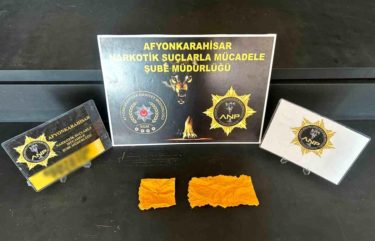 Afyonkarahisar'da Uyuşturucu Operasyonu: 3 Kişi Tutuklandı
