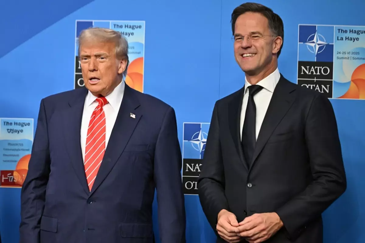 Rutte'ye açık açık soruldu: Trump'ı bu kadar övmeniz normal mi?