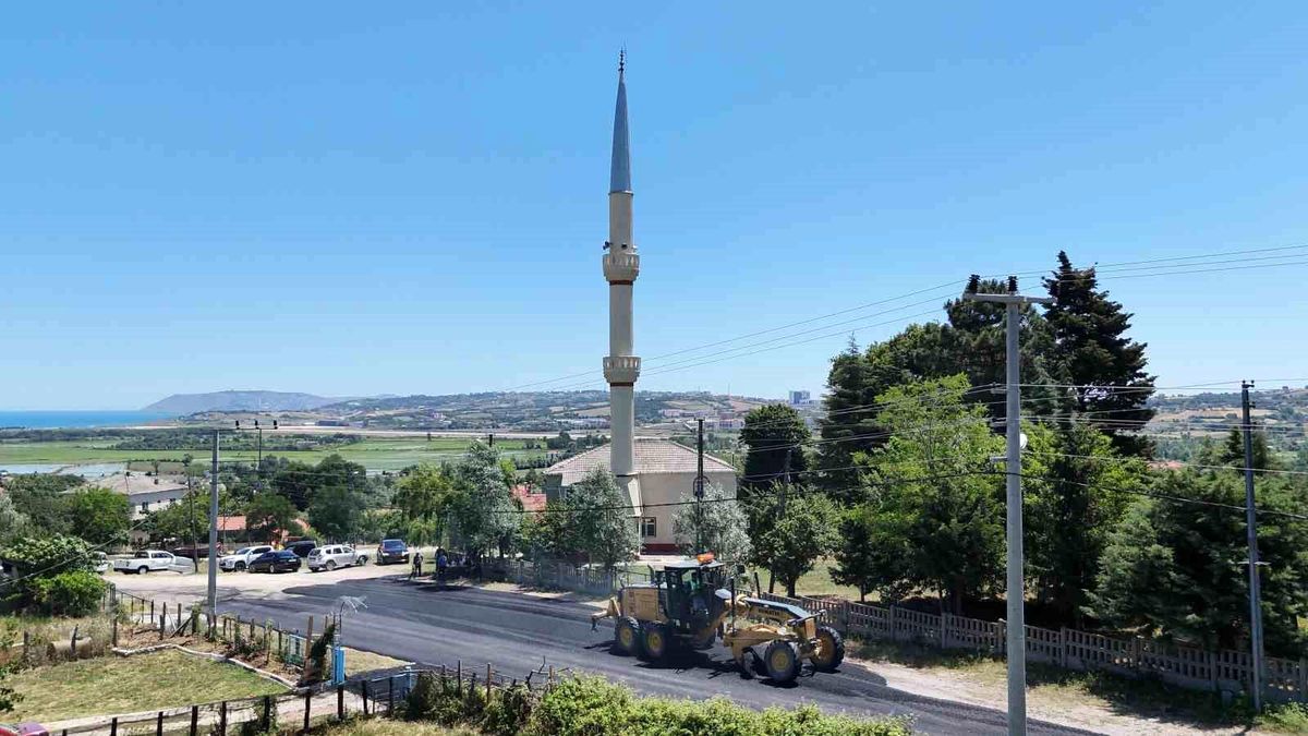 Sinop'ta 110 kilometrelik asfalt mesaisi başladı