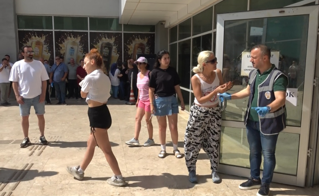 YKS küpesini çıkaramayan kız kimdir? Instagram hesabı var mı, kullanıcı adı ne? YKS küpesini çıkaramayan kız kimdir? Instagram hesabı var mı, kullanıcı adı ne?