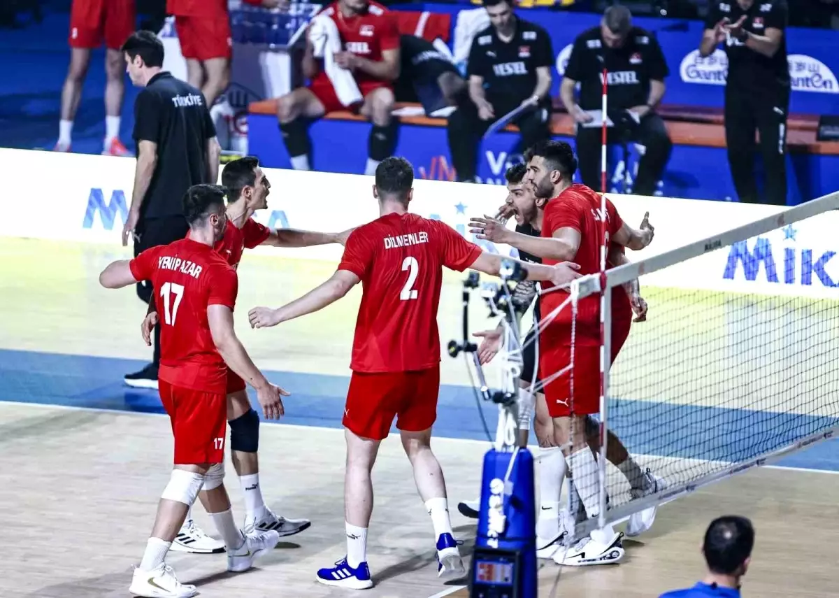 A Milli Erkek Voleybol Takımı, Ukrayna'ya 3-0 Mağlup Oldu
