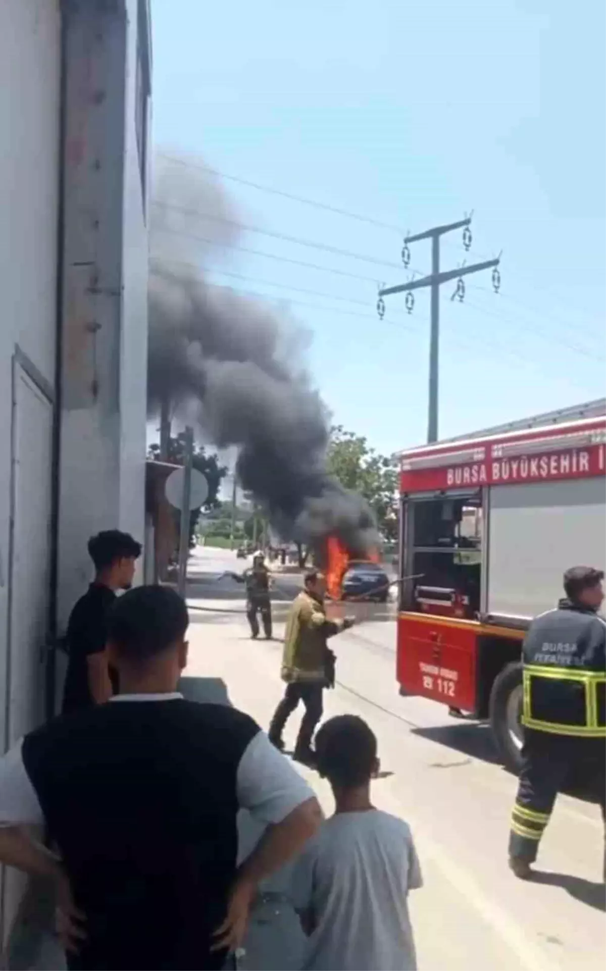 Bursa'da 40 Derecede Otomobil Yangını