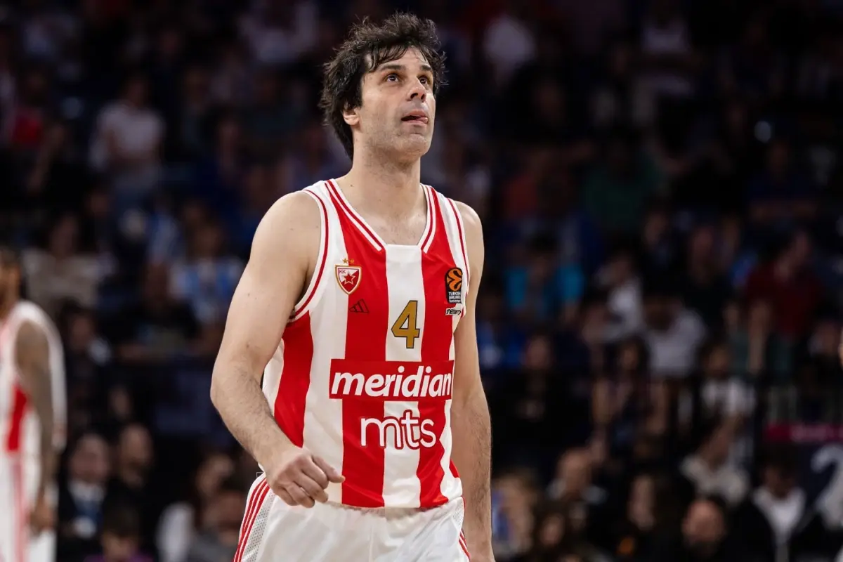 Basketbolun efsanesi Milos Teodosic'ten emeklilik kararı