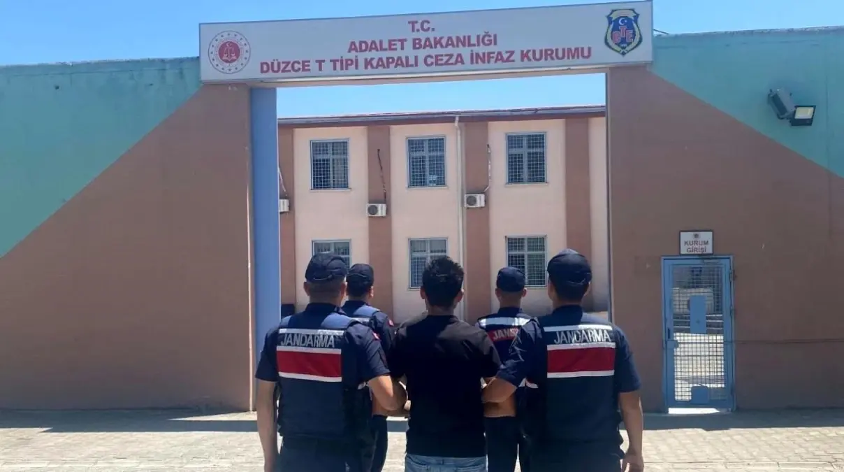 Düzce'de Kasten Öldürme ve Uyuşturucu Ticareti Suçundan İki Şahıs Yakalandı