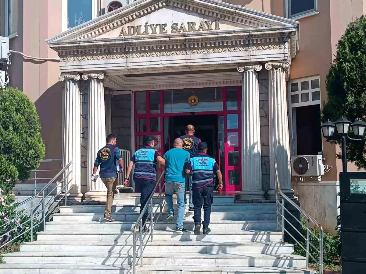 Rüşvetle Hazine Arazisi Açan Harita Teknikeri Tutuklandı