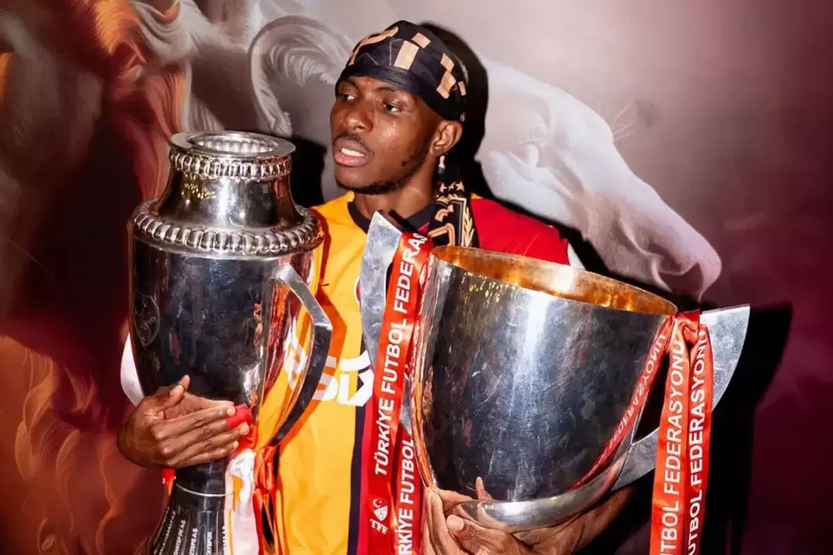 Galatasaray'a Osimhen transferinde 25 milyon euroluk müjde