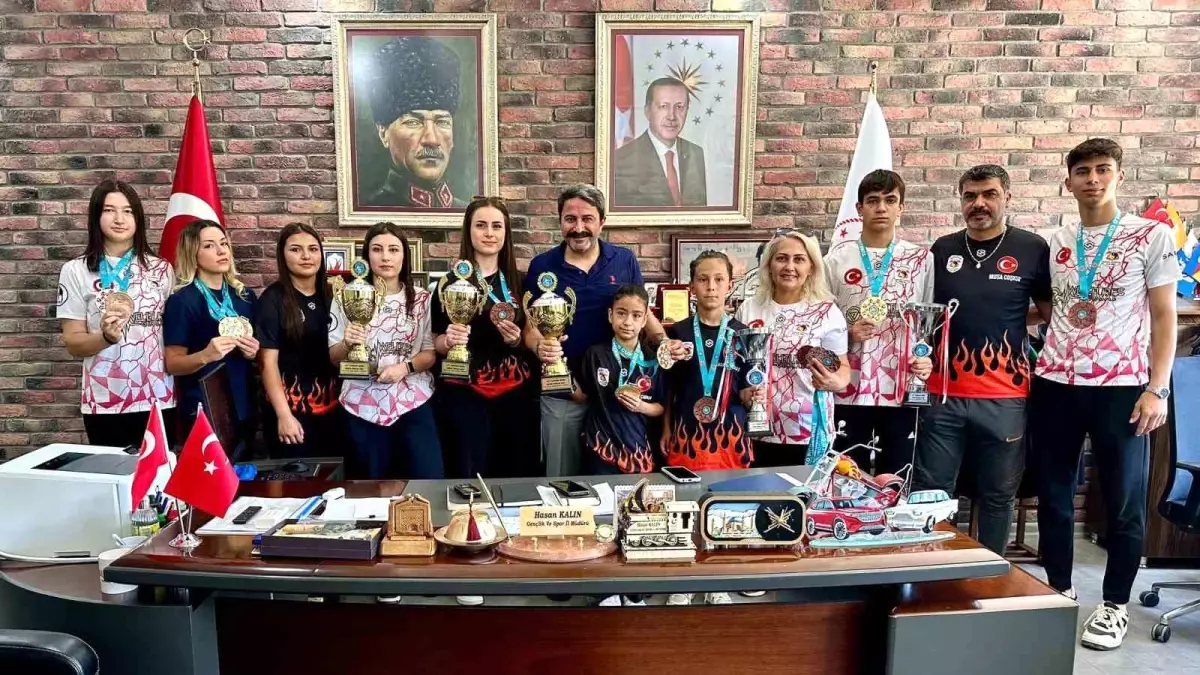 Eskişehirli Sporcular WAKO Dünya Kupası'ndan 27 Madalya ile Döndü