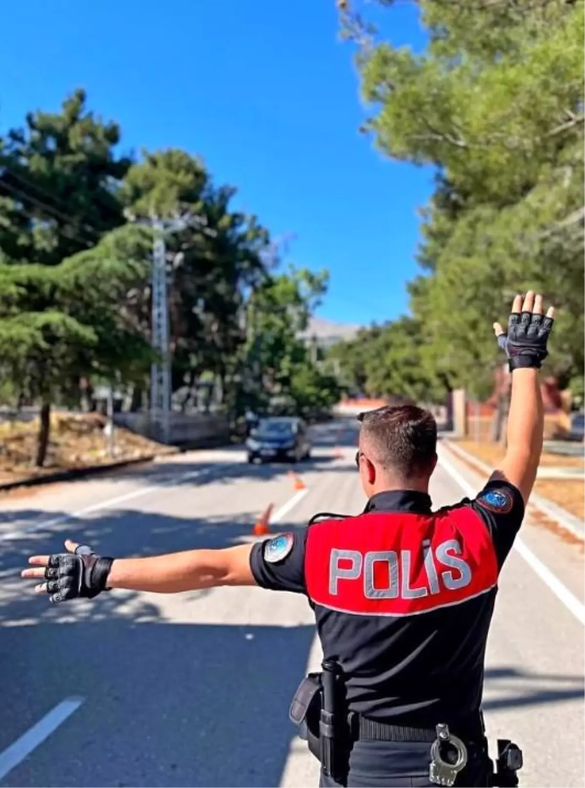 Isparta'da Trafik Denetimleri: 106 Şahıs ve 24 Araç Kontrol Edildi