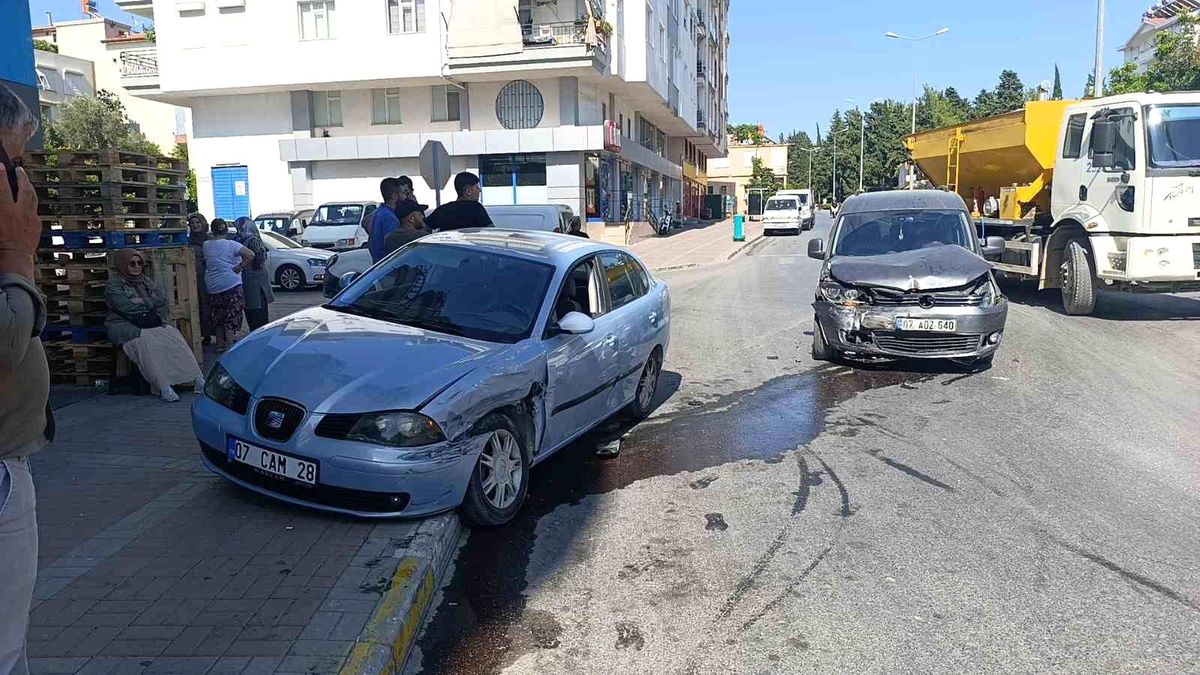 Manavgat'ta Trafik Kazası: Bir Kişi Yaralandı