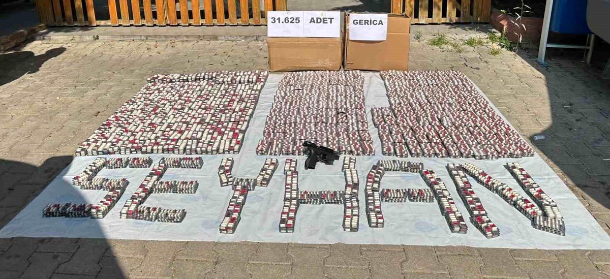 Adana'da Uyuşturucu Deposu Olarak Kullanılan Araçta 31 Bin 625 Uyuşturucu Hap Ele Geçirildi