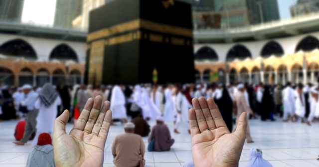 Karınca duası okunuşu! Karınca duası ne için okunur? Karınca duasının Arapça yazılışı, (Türkçe) okunuşu ve anlamı...