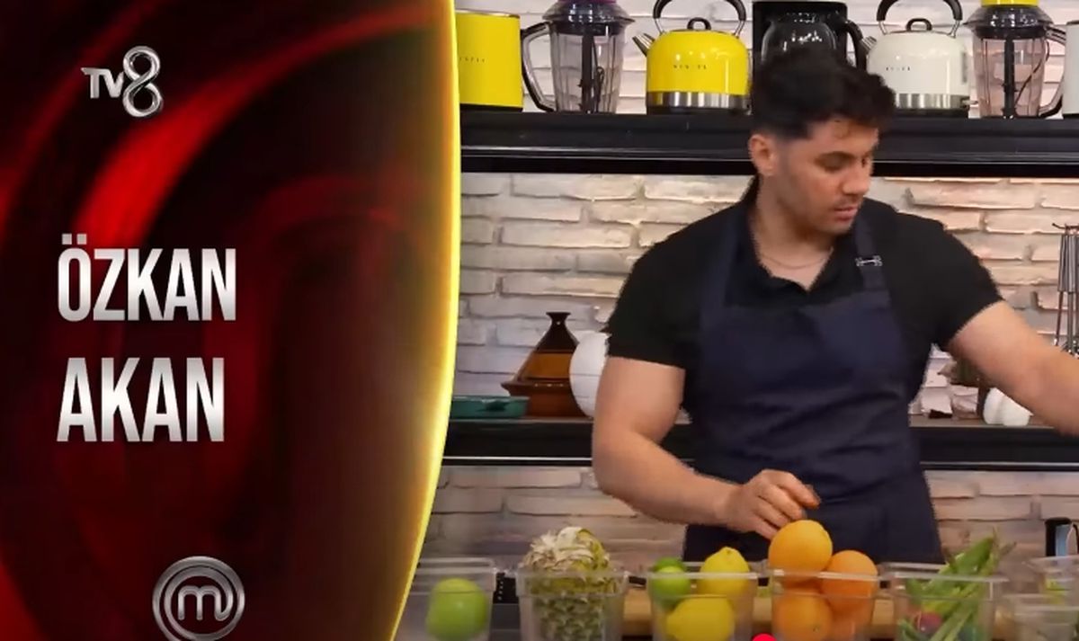 MasterChef Özkan kimdir, kaç yaşında nereli, Instagram hesabı var mı? MasterChef Özkan Akan elendi mi?